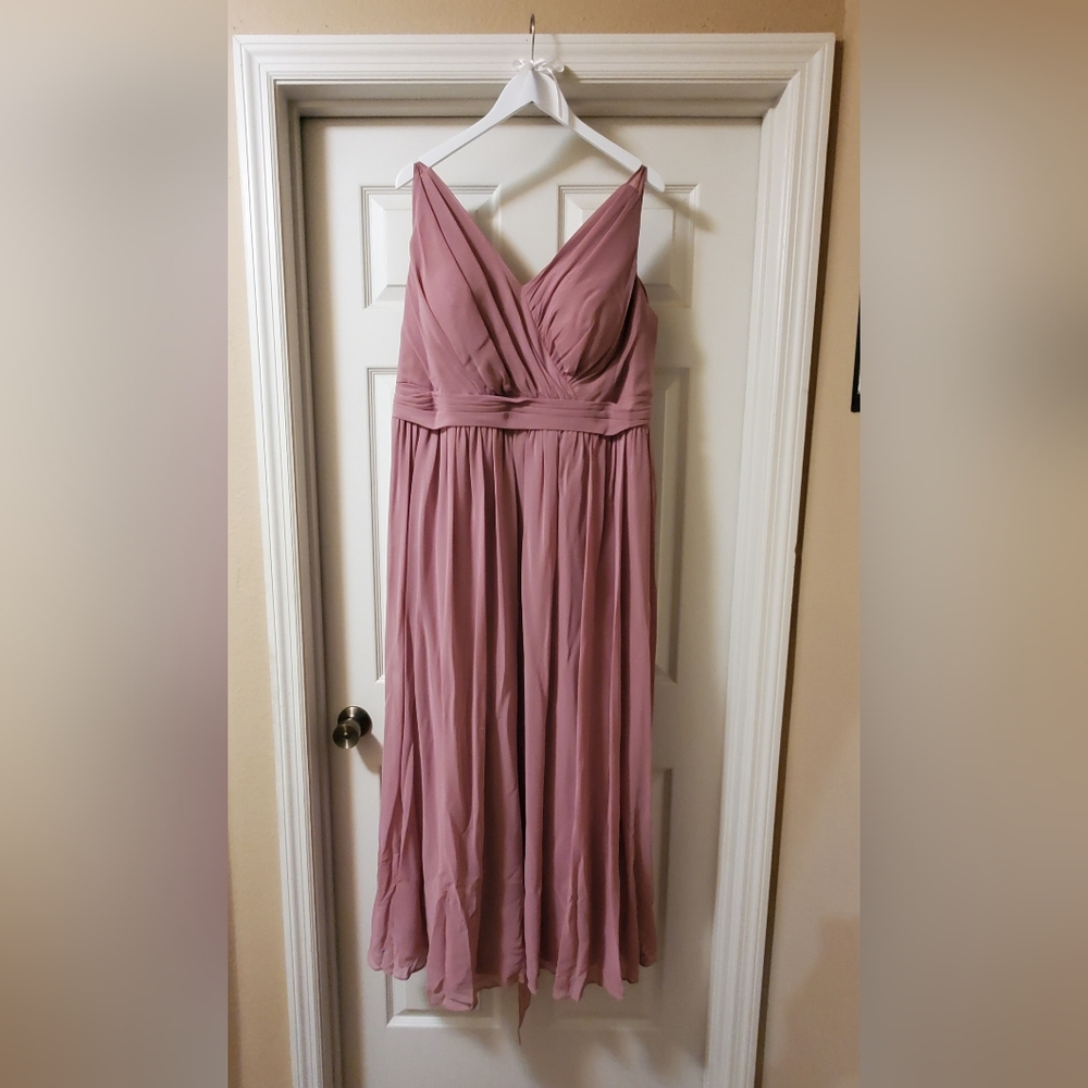 Azazie Kora Bridesmaid A-Line Pleated Chiffon Dress Size A22 Color Amethyst/Pink